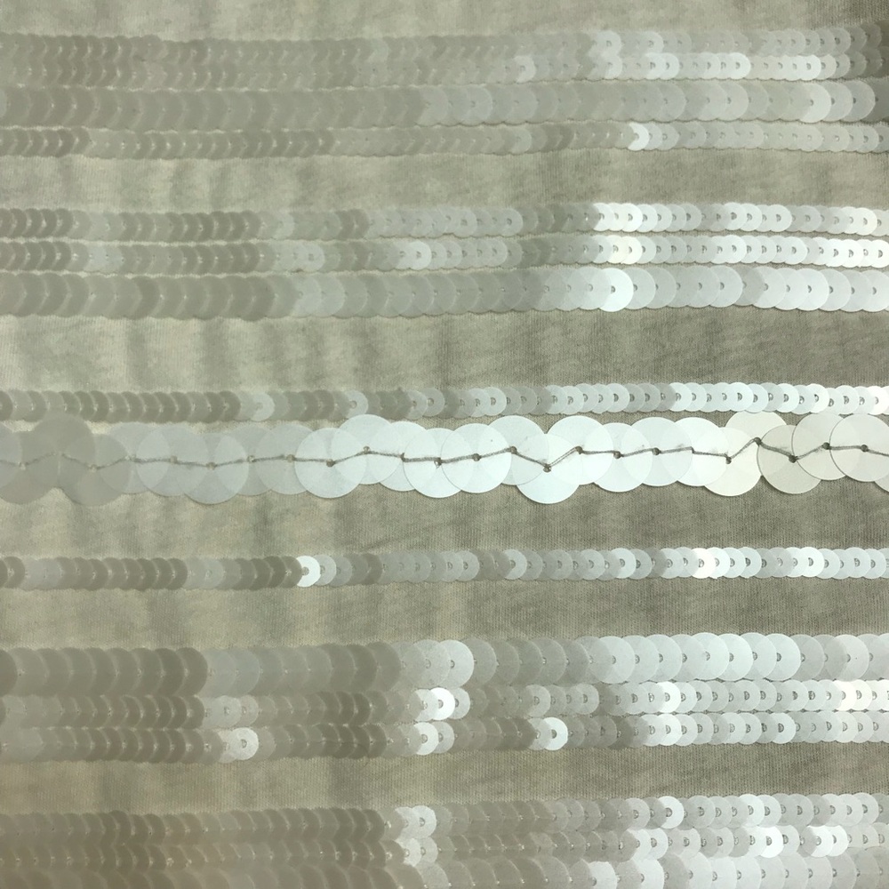 🌷BOGO🌷EUC- Ann Taylor- Sequined Cream Top - Picture 7 of 8